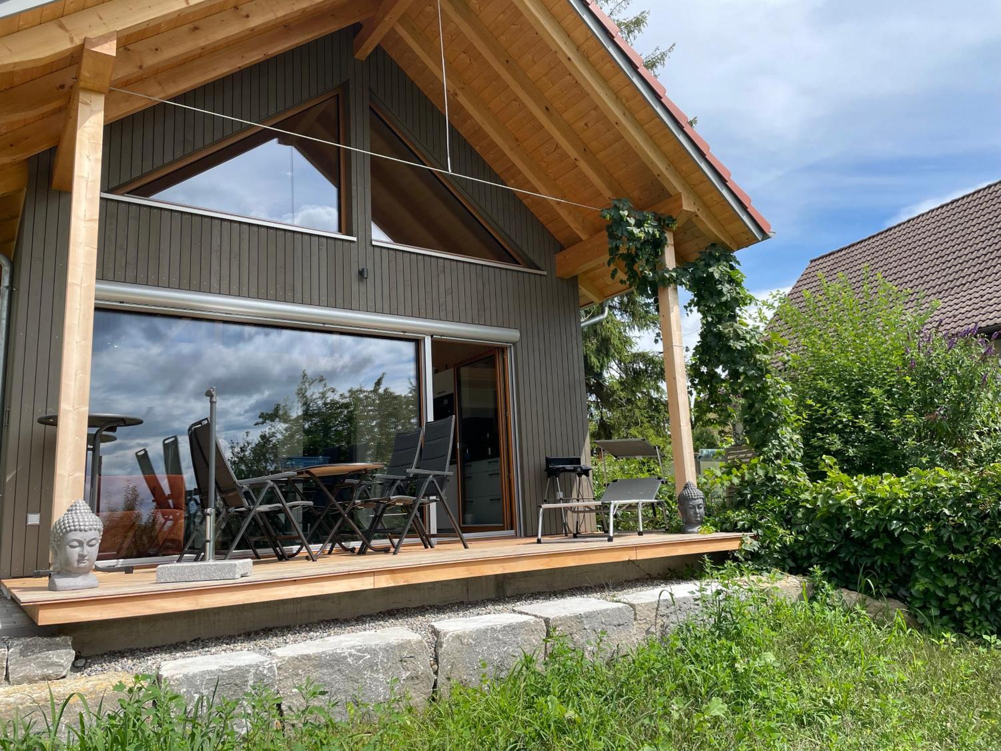 Zweistoeckiges Natur-Holzhaus Mit Berg- & Seesicht Horgenzell Esterno foto